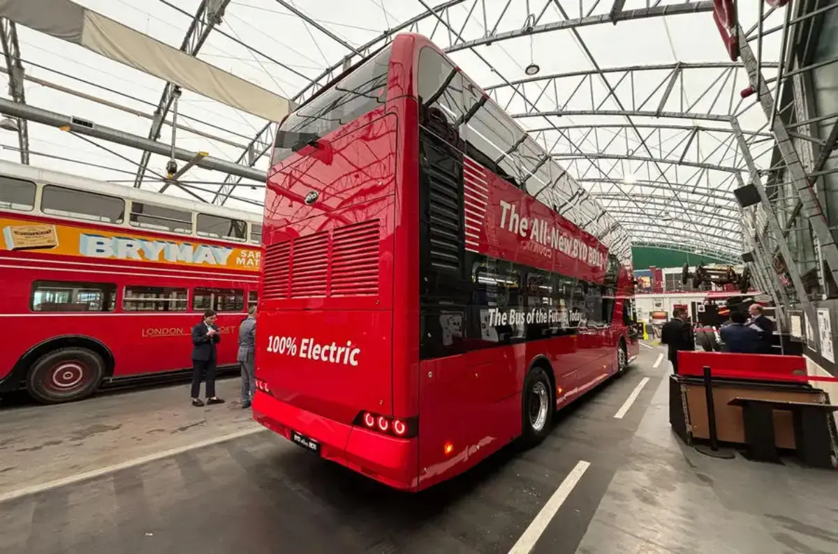 BYD bus next London red bus