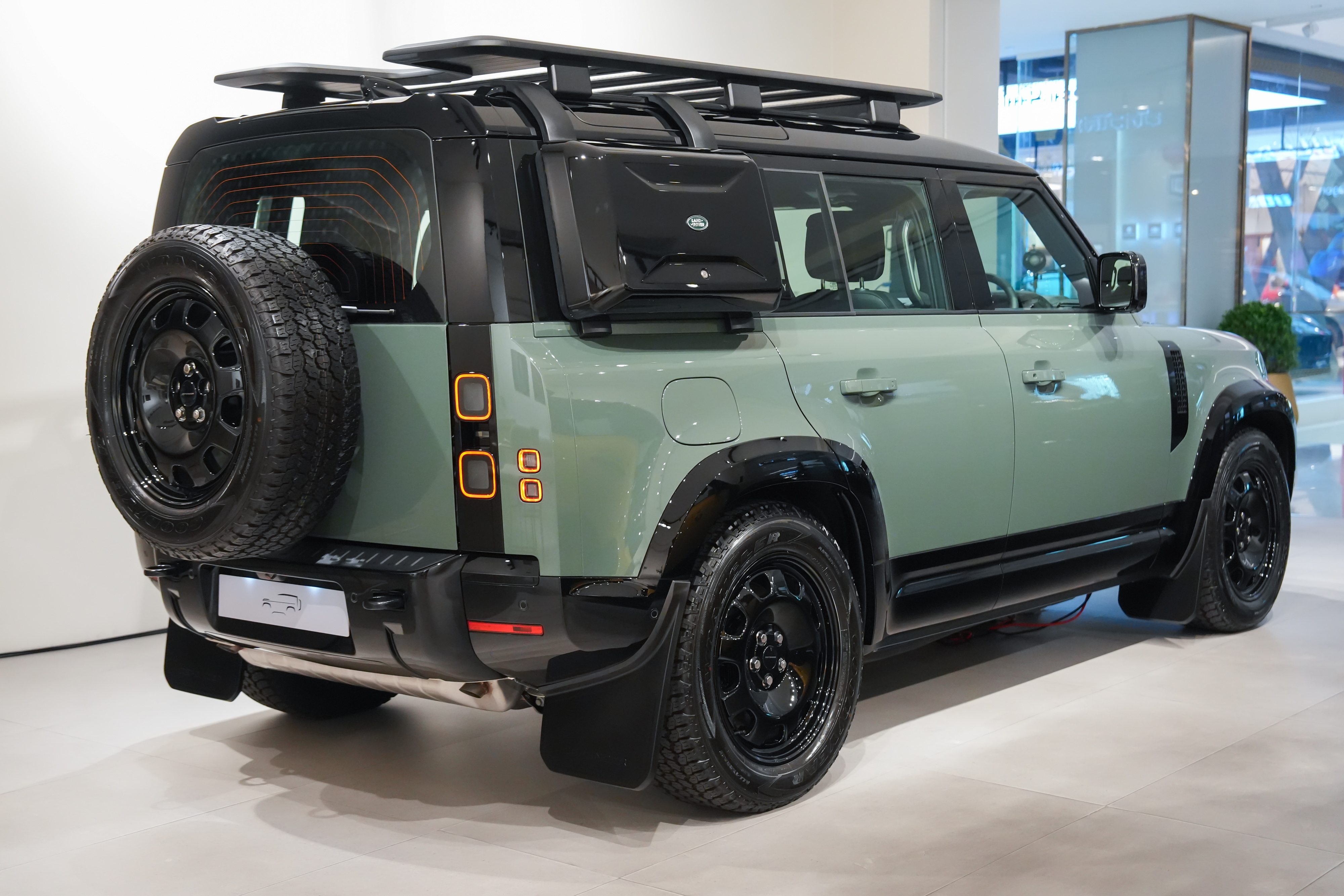 Defender Trophy Edition รุ่นพิเศษ เปิดตัวในไทย จำนวนจำกัดเพียง 10 คัน ...